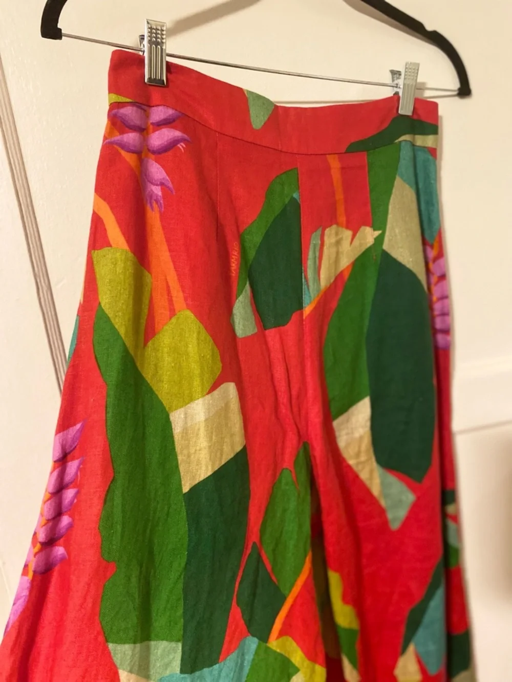 FARM Rio Heliconia Red Wide-Leg Tropical Print Pants - Picture 13 of 16